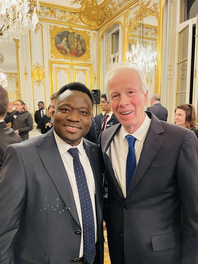 Youmani Jerome LANKOANDE et l'Ambassadeur du Canada en France